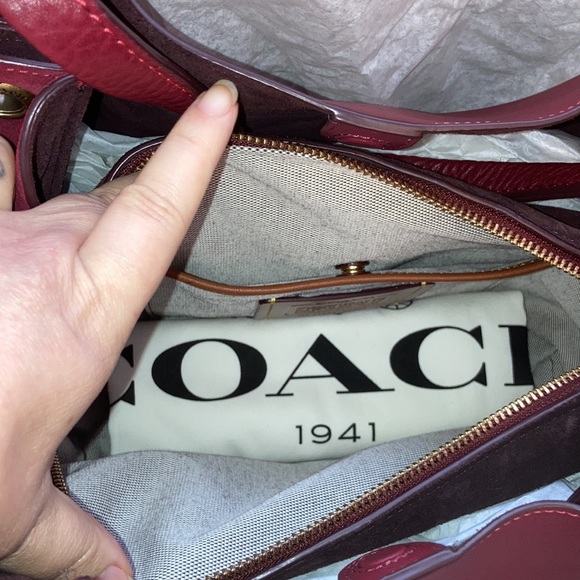 Coach Harmony Hobo - Picture 7 of 15